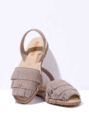 Pedra Franja Mimoso - Fringe Detail Leather Menorcan Sandals