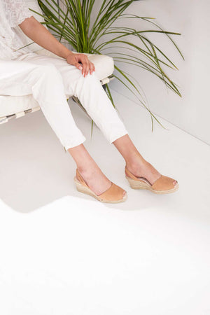 CUERO LALIA - Espadrille Wedge Menorcan Sandals in Tan Leather