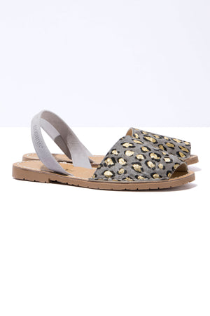 LEOPARDO GRIS - Grey Leopard Print Fur Leather Menorcan Sandals