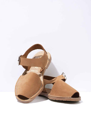 CUERO PESCA - Tan Nubuck Leather Buckle Sandal