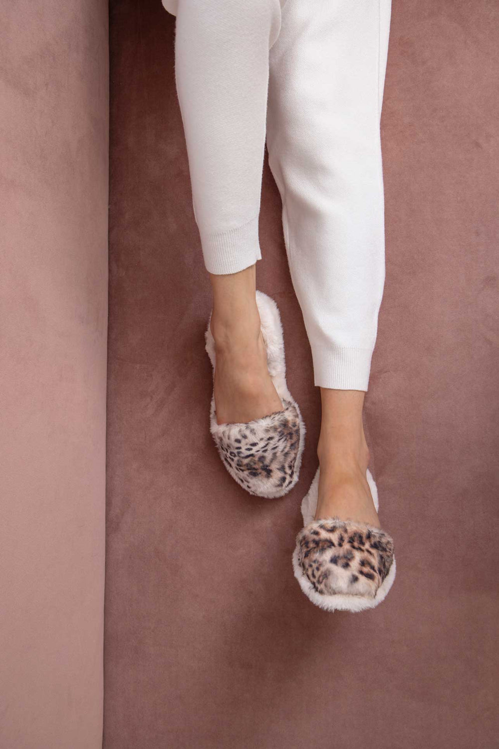 LEOPARDO CASA  - Leopard Fluffy Balearic Slippers