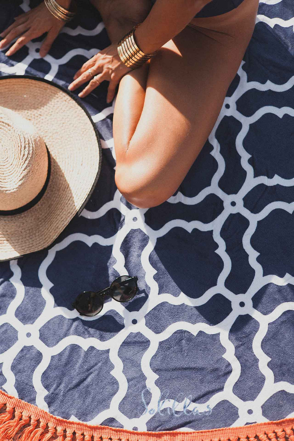 Relajar - Round Beach Towel