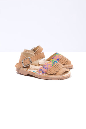 Folkloricito - Embroidered Leather Buckle sandals